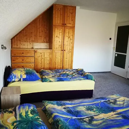 Paterdombi Vendeghaz