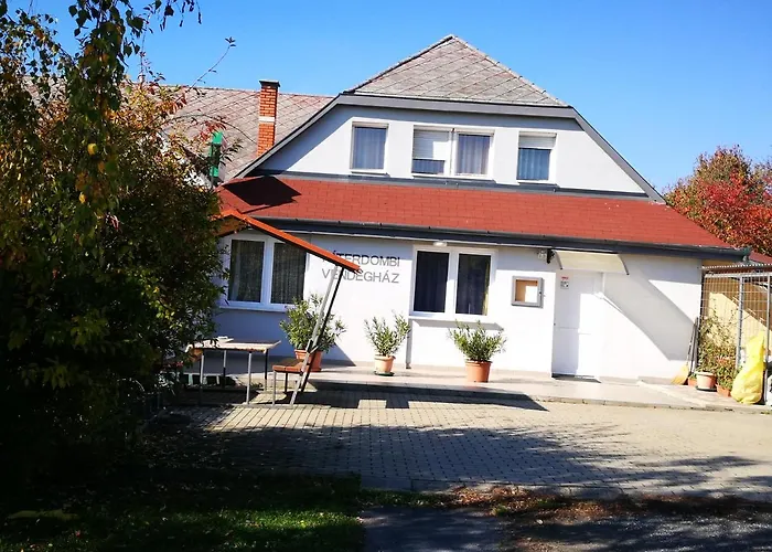 Paterdombi Vendeghaz *