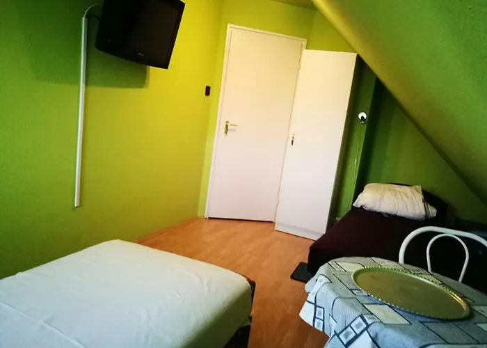 Paterdombi Vendeghaz Konukevi *