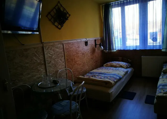 Paterdombi Vendeghaz Konukevi *